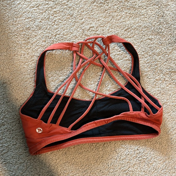 Lululemon sports bra - Picture 2 of 2